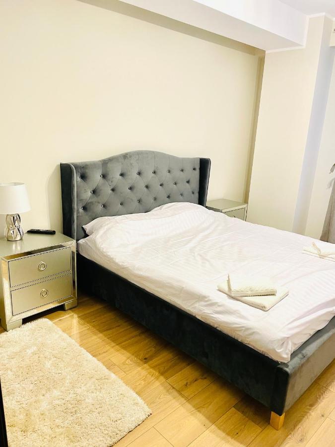 Londof Luxury Apartments - With A Panoramic View Over The City Brașov Exterior foto